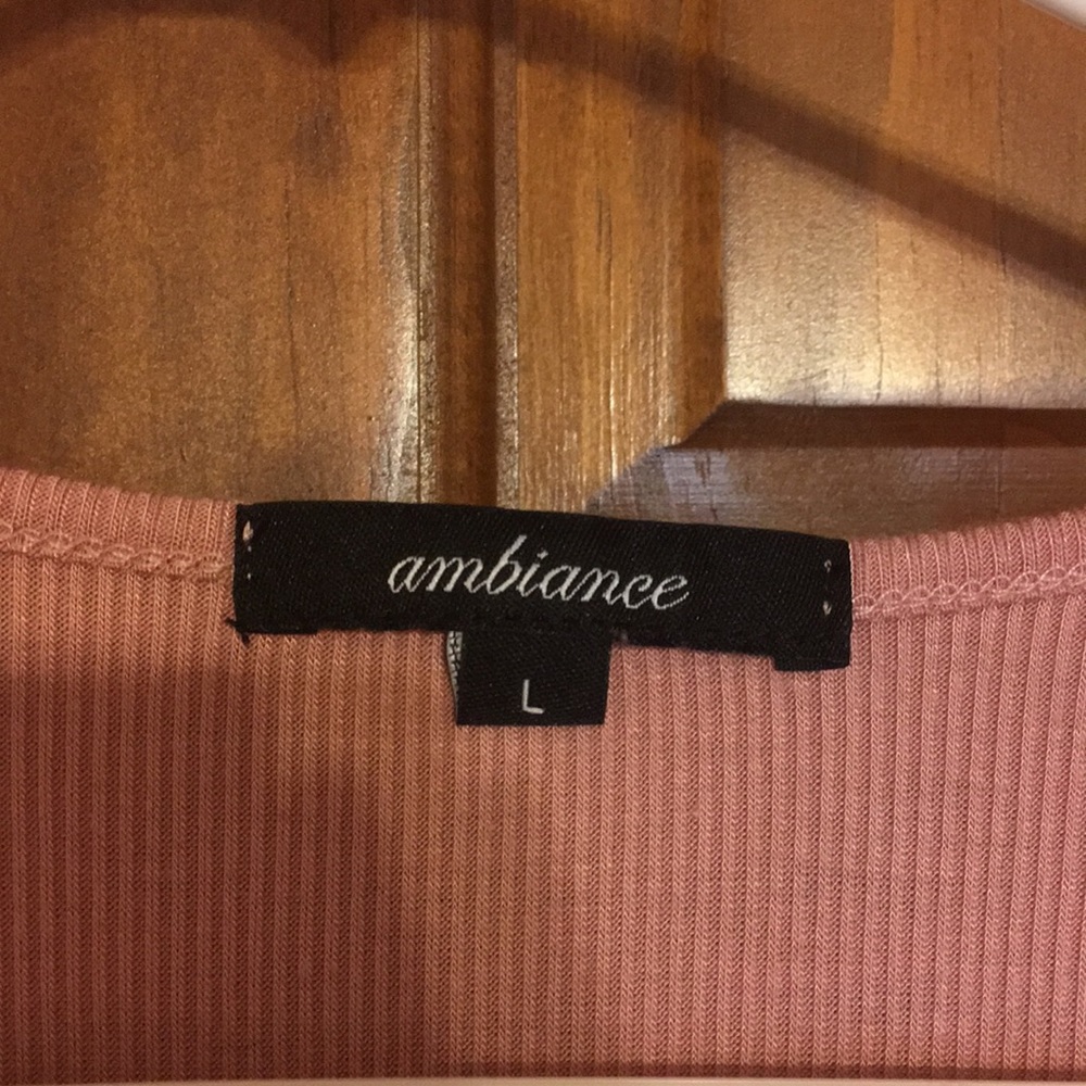 Pink blouse - Picture 2 of 3